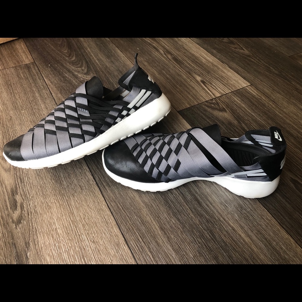 Nike woven slip ons
